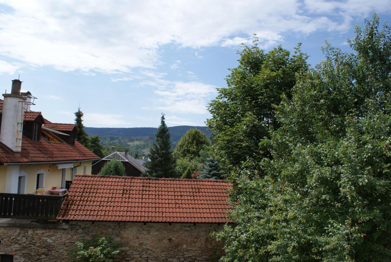 Rustikale Und Grosszuegige Ferienwohnung 卡什佩尔斯凯霍里 外观 照片